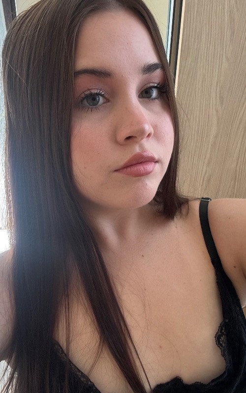 Verified Female dating profile in Chicago